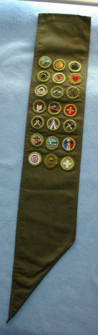 Vintage Boy Scout Sash With 21 Merit Badges