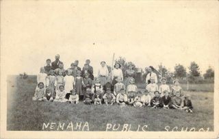 C1915 Rppc Nemah,  Iowa: Public School Pupils And Teachers