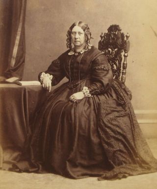 Cdv Lady Ringlets In Hair Bennett Worcester Victorian Photo Fashion