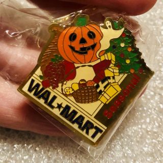 Vintage Walmart Pin - Rare Seasonal Department Halloween