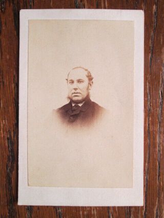 Victorian Gentleman,  Small Portrait - Cdv By William Bigot,  Portsea,  Portsmouth