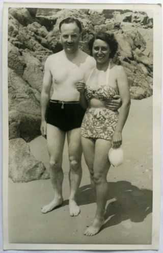 Vintage Old Photo People Fashion Glamour Pretty Woman Men Bikini Beach Jersey A5
