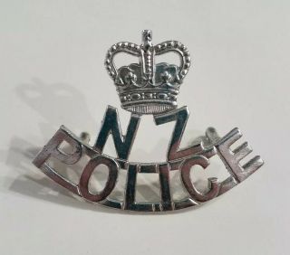 Vintage Obsolete Metal Zealand Nz Police Hat Cap Badge Queens Crown