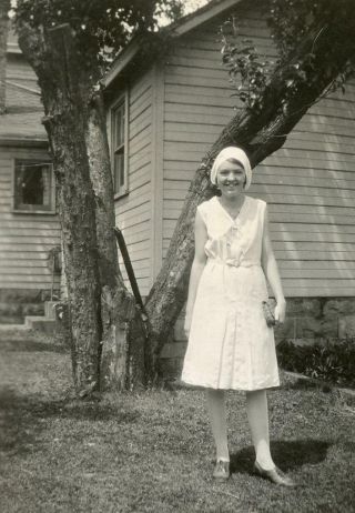 W375 Vtg Photo Young Woman In Summer Dress Hat,  Clutch Purse C 1930 