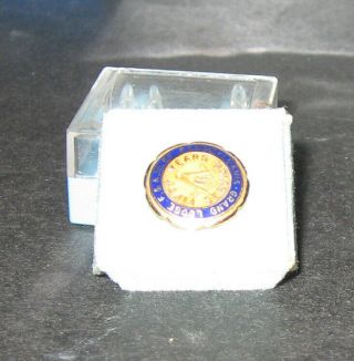 Vintage Masonic 50 Year Member Service Pin 10 K Gold With Screw Back Piece.
