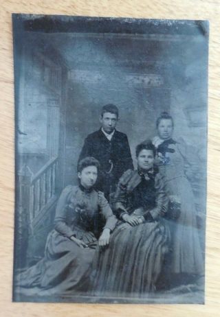 Vintage Antique Tin Type Photograph Of 3 Women & 1 Man Acquired In Milton,  Pa