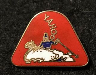 Yahooo Novelty Skiing Ski Pin Badge Snowboard Sports Souvenir Humor Lapel