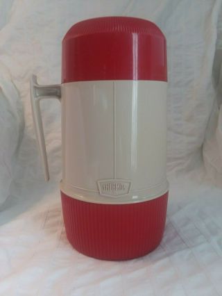 Vintage Thermos King Seeley 6002 10 Oz.  Red And Tan Hot And Cold