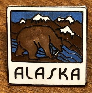 State Of Alaska With Bear & Snow Capped Mountains Travel Souvenir Lapel Hat Pin