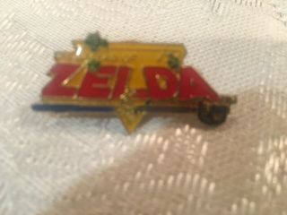 Vintage Legend Of Zelda Nintendo T - Shirt Pin Rare Vintage