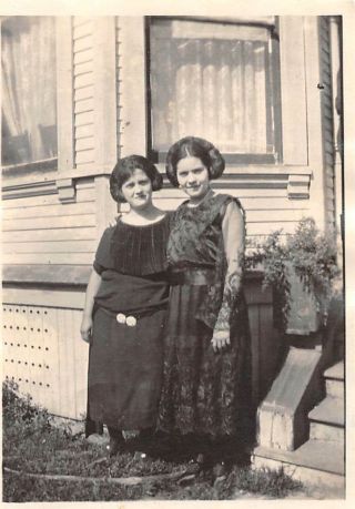 2 Women In Fancy Lace Dress Snoods Hug Embrace 1920s Vintage Black White Photo