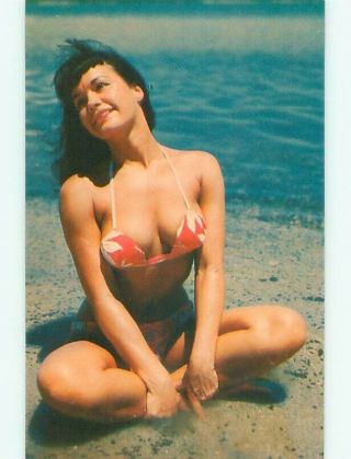 Pre - Linen Risque Famous Model Bettie Page In Bikini Ab7122