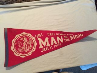 Vintage 1969 First Man On The Moon Cape Kennedy Nasa Astronauts Red Felt Pennant