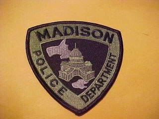 Madison Wisconsin S.  W.  A.  T.  Police Patch Shoulder Size