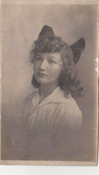 Old Photo Young Woman Glamour Fashion Hair Style Bow Leicester F3