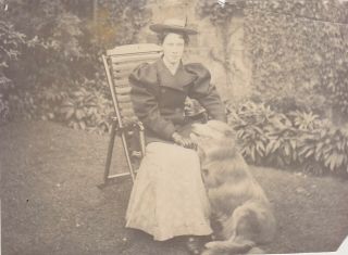 Old Photo Woman Glamour Fashion Straw Boater Hat Pet Dog Animal At2