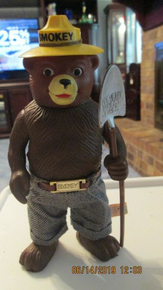Vintage Smokey Bear Figurine By R Dakin And Company With Orig Tag