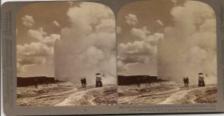 Stereoview Old Faithful Geyser In Action,  Yellowstone Park (21) 6263,  Underwood,  1904