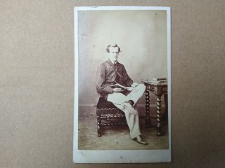 Cdv Victorian Photograph Of A Gent By G & R Lavis Of London