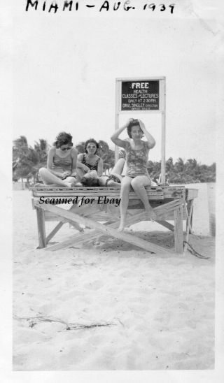 Miami Beach,  Miami Fl 1939 Vintage Snapshot Florida Photograph