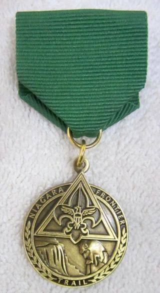 Niagara Frontier Trail Medal Boy Scout Oa Bsa Pin Vtg Award Badge Green Ribbon