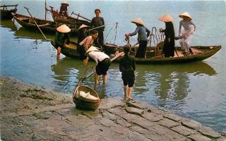 Postcard South Vietnamese Wome Unloading Boat,  South Viet Nam