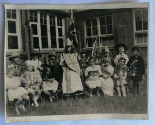 Vintage Old Photo People Fashion Children Boys Girls Dress Up Play Flag A6
