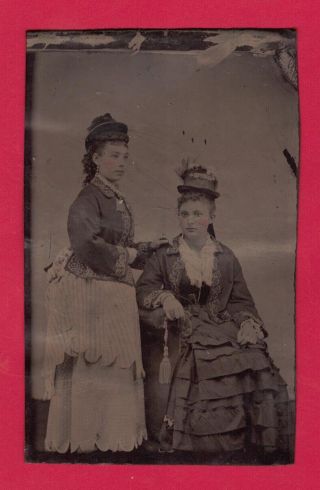 0818gi Vtg Antique Tintype Photograph Two Women Fancy Hats & Dresses