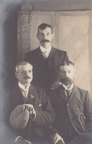Old Photo Men Fashion Suit Flat Cap Moustache F2