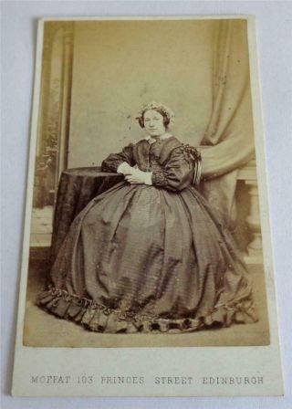 Cdv Victorian Lady In Crinoline Dress By J Moffat Edinburgh C 1840 - 50 62