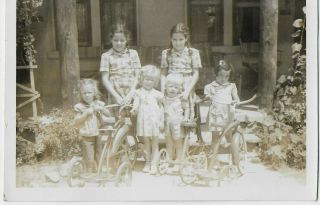 (3812) Old Photo Sweet Little Girl & Boy With 3 Tricycles By Older Twins & Kids