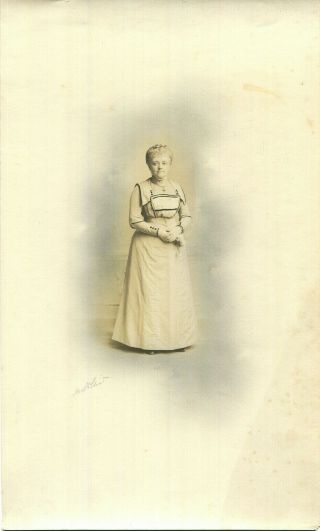 Late 19th Century Photographic Portrait Of A Lady Holding A Posy
