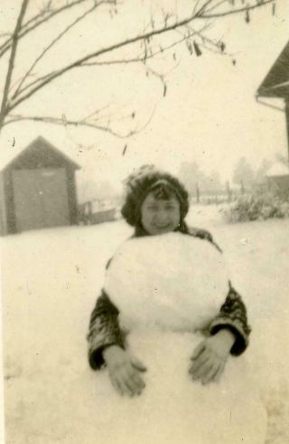 N31 Vtg Photo Snowman Comes To Life As A Woman C Early 1900 
