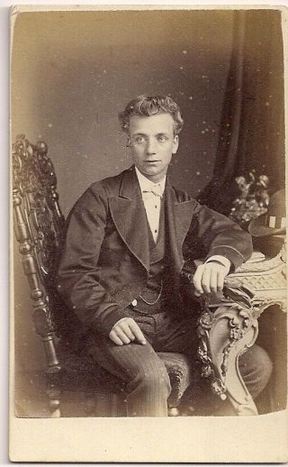Rare Old Victorian Cdv Portrait By W.  Rowe - Leicester C.  1872