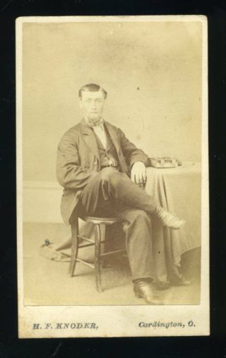 Civil War Era Cdv Photo Of Man Odd Pose By H F Knoder Of Cardington Oh