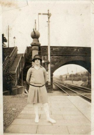 Small Vintage Photograph: Lady At Church Stretton Railway Station 1928 Fashion