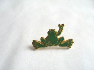Unusual Vintage Frog Giving Two Finger Peace Sign Enamel Pin