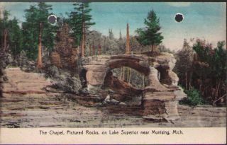 (ues) Munlsing Mi: The Chapel,  Pictured Rocks On Lake Superior
