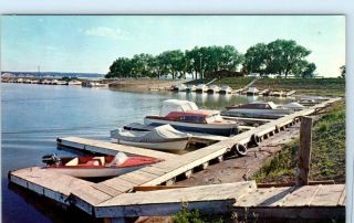 Yankton,  South Dakota Sd Yankton Boat Basin Lewis And Clark Lake Postcard