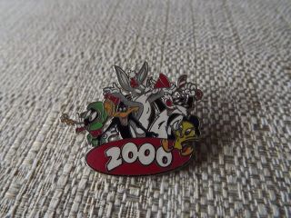 Daffy Duck And Friends 2000 Pin