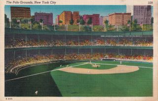 Baseball Game In The Polo Grounds – York Giants 1952
