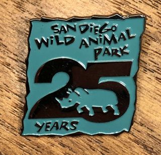 San Diego Wild Animal Park 25 Years Anniversary Lapel Hat Pin Pinback California