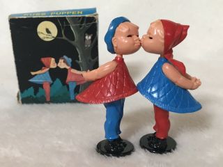 Vintage Magneto Kissing Dolls 3” West Germany Box Bobble Head No.  168