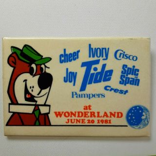 Vintage Pinback Canadas Wonderland Yogi Bear Advertising Logos 1981 Rectangle 3 "