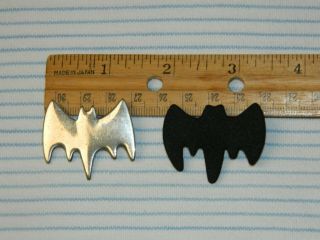 2 Vintage BATMAN Bat Symbol Pinback Pins Silver Metal Black Foam 4