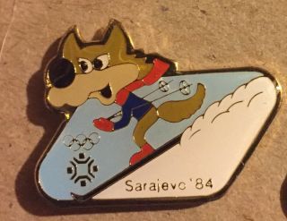 1984 Sarajevo Olympic Pin Mascot Vucko Vučko Downhill Skiing Slalom
