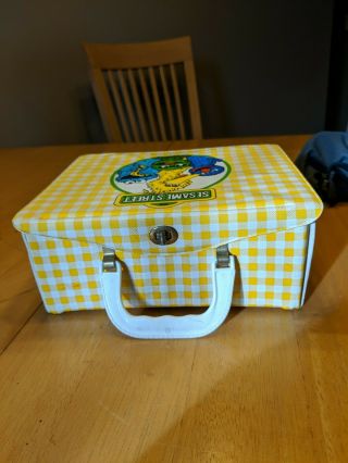 Sesame Street yellow & White vinyl lunch box 1981 2