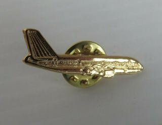 Vintage Passenger Airliner Gold Tone Pin (inv22343)