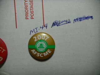 Button Pin Afscme American Federation Employees State County Municipal Union