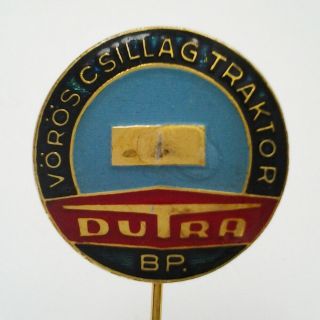 Hungary Hungaryan Dutra Tractor Traktor Pin Badge